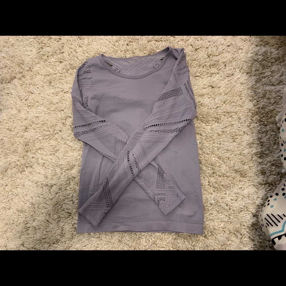 Long sleeve athletic top